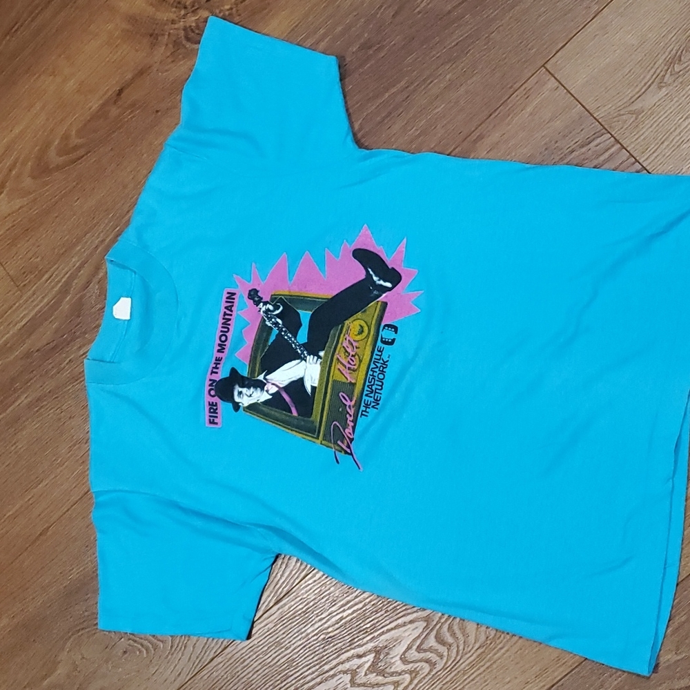 VINTAGE DAVID HOLT tshirt. #4536 - Picture 2 of 5